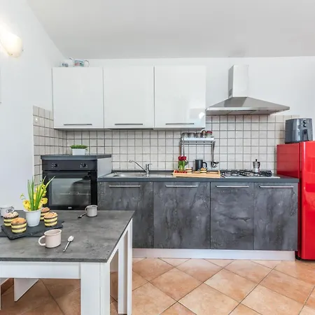 Apartment Vhouse - Happy Badesi
