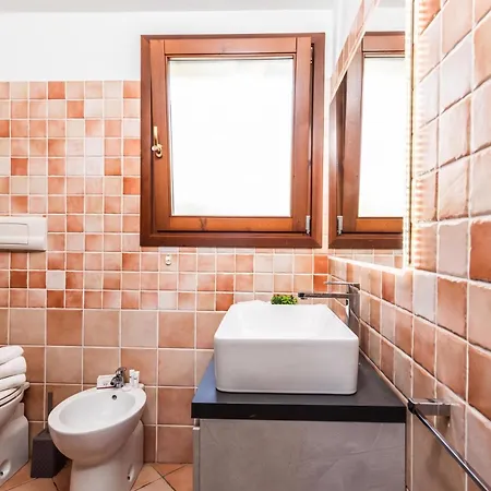 Vhouse - Happy Apartment Badesi